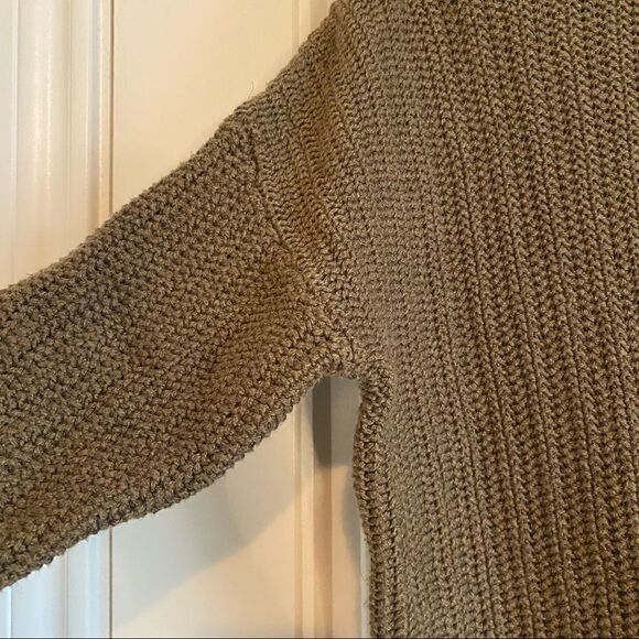 Olive Green Prologue Sweater Size-M - Picture 7 of 8